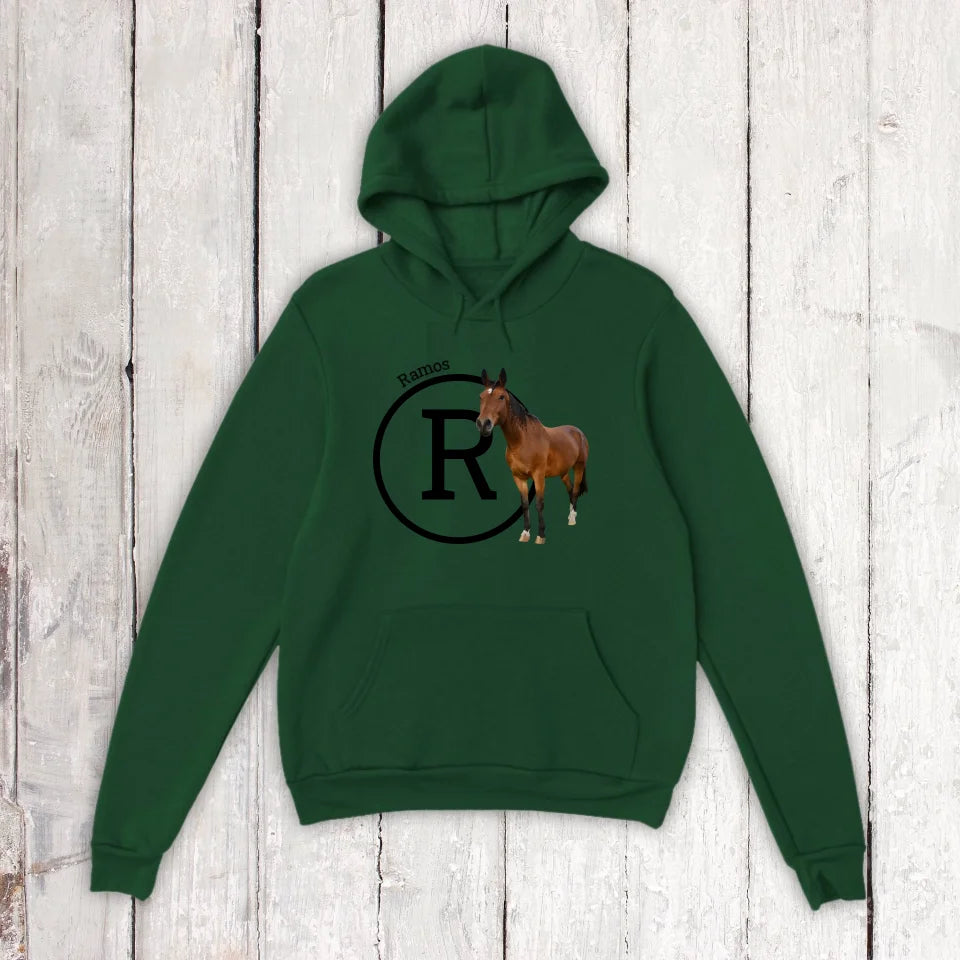 Initiale mit Bild und Text für Reiter und Pferdeliebhaber - Individuelles T-Shirt oder Hoodie