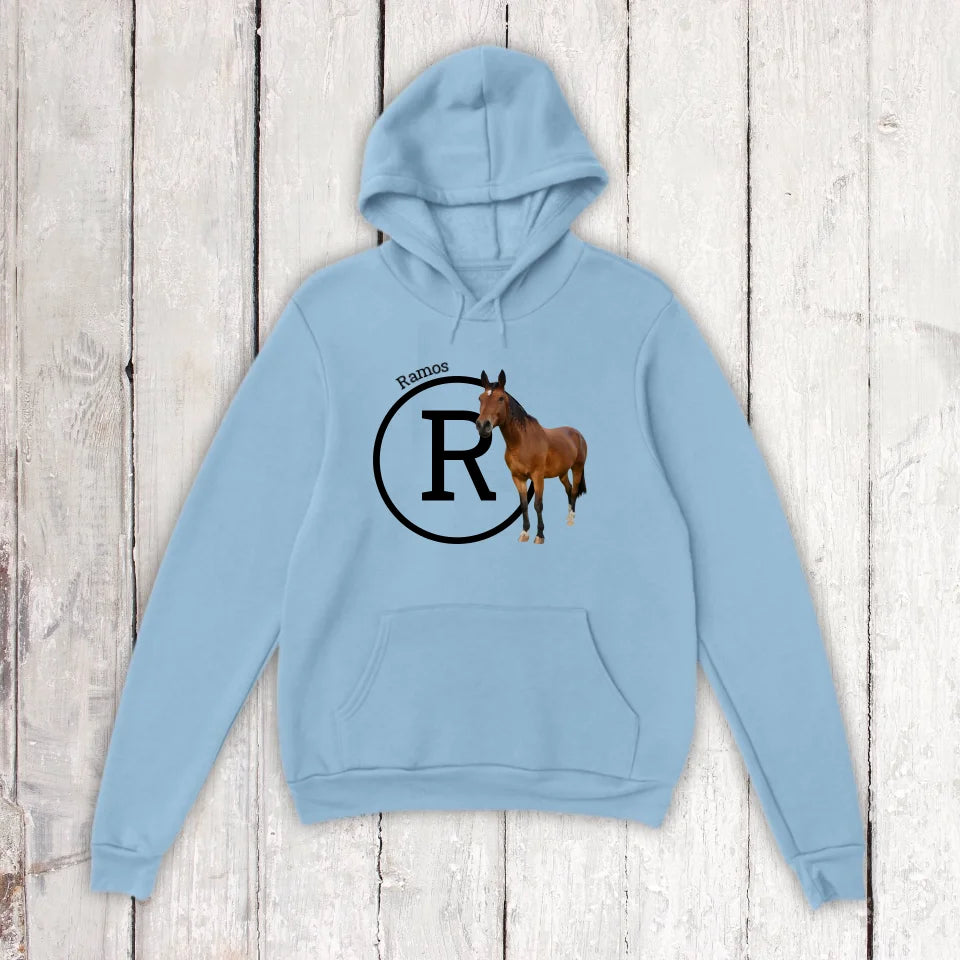 Initiale mit Bild und Text für Reiter und Pferdeliebhaber - Individuelles T-Shirt oder Hoodie
