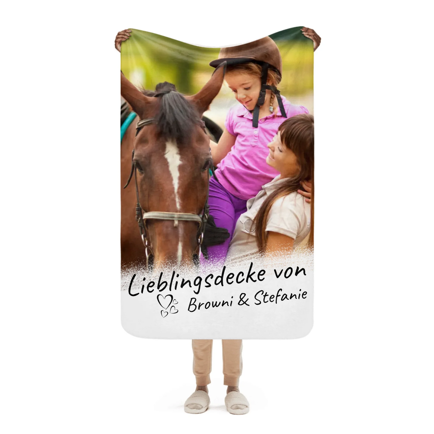 05_sherpablanket_onwoman_37x57_base_whitebg
