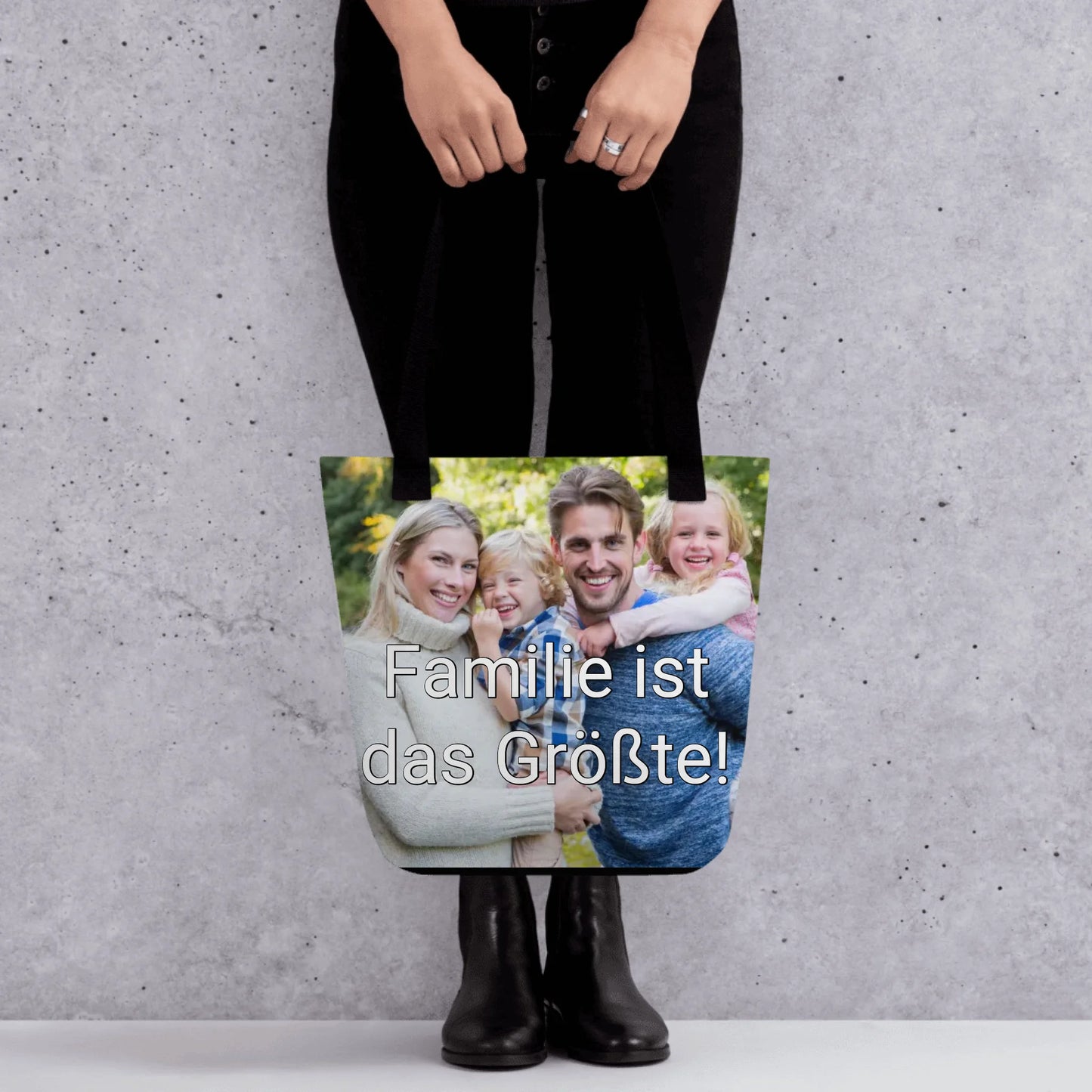 05_totebag_lifestyle2_black_base