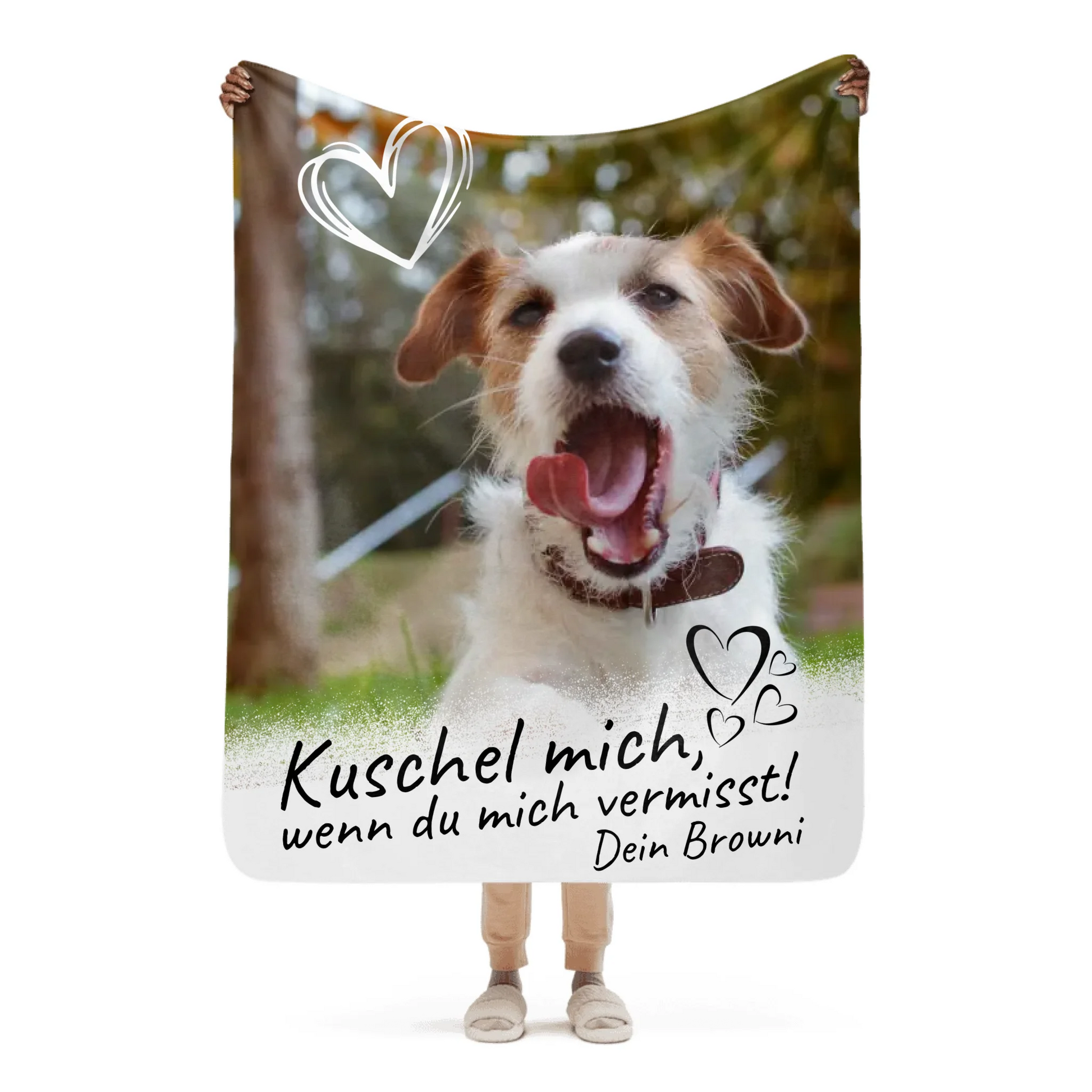 05_sherpablanket_onwoman_50x60_base_whitebg