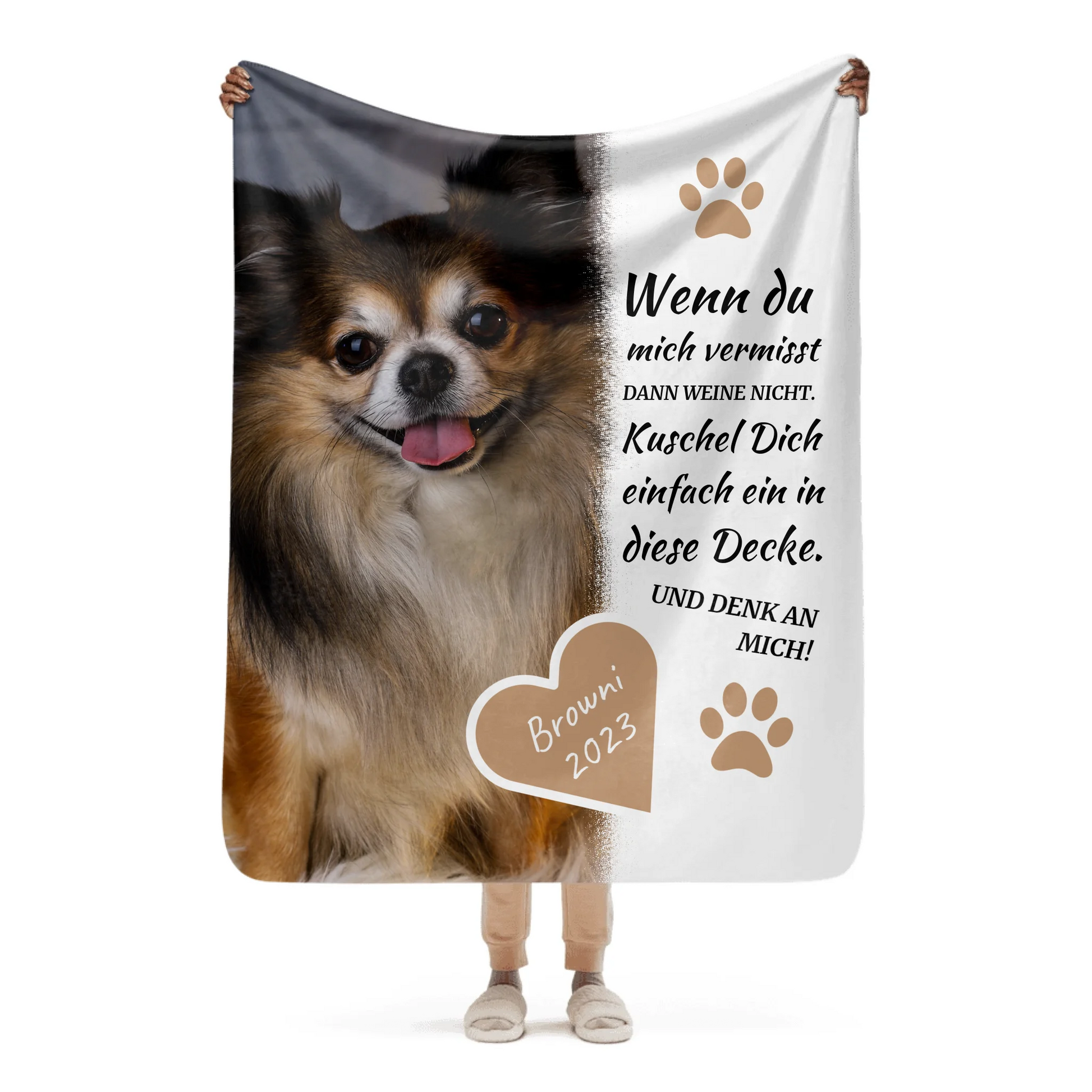 05_sherpablanket_onwoman_50x60_base_whitebg