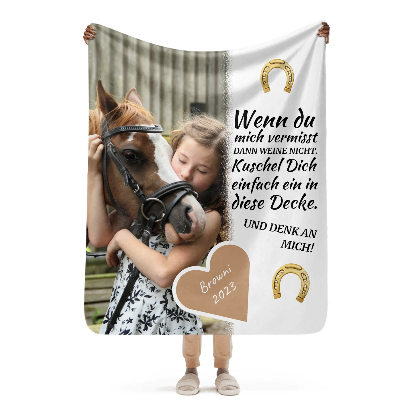 05_sherpablanket_onwoman_50x60_base_whitebg