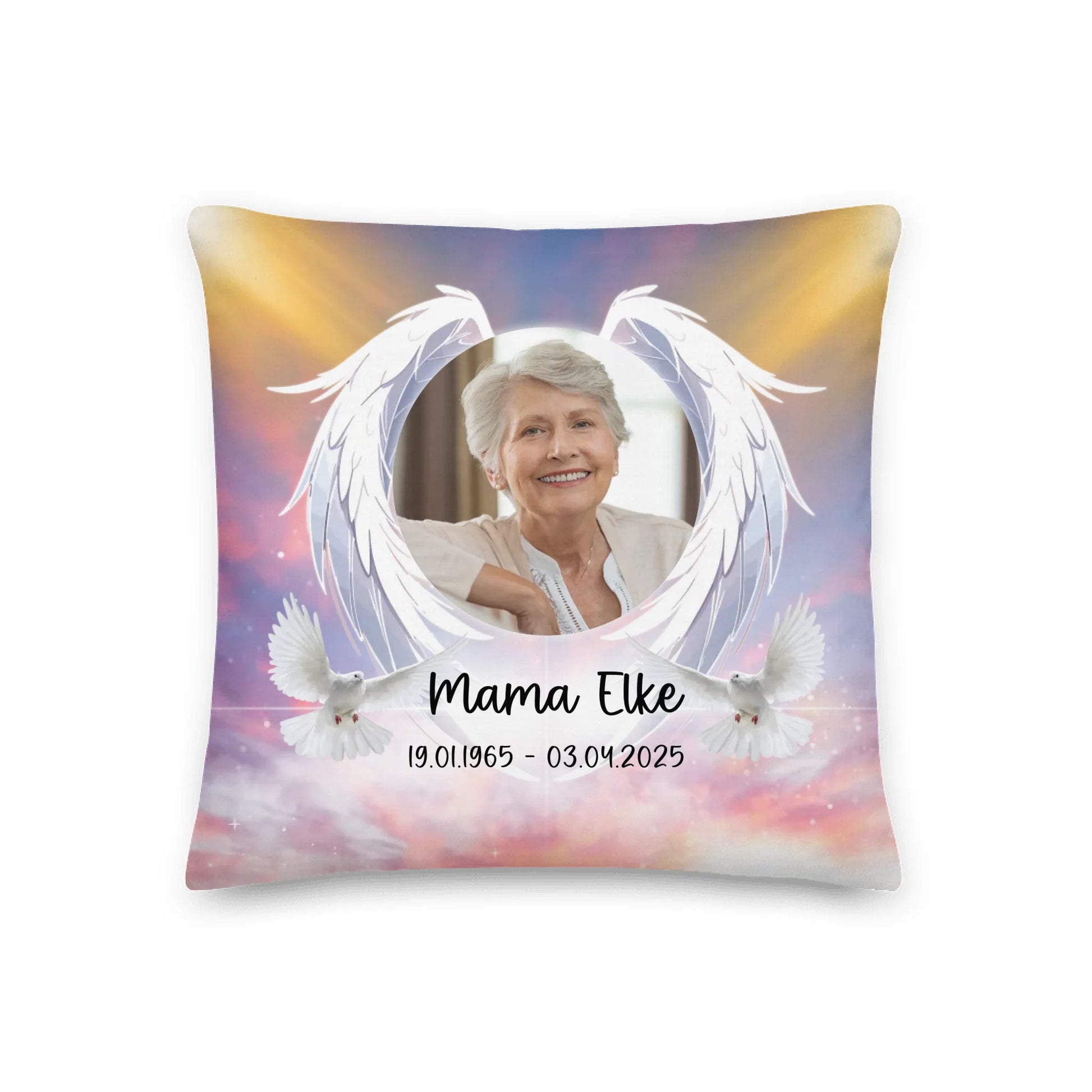 05_18x18_premiumpillow_default_base_whitebg