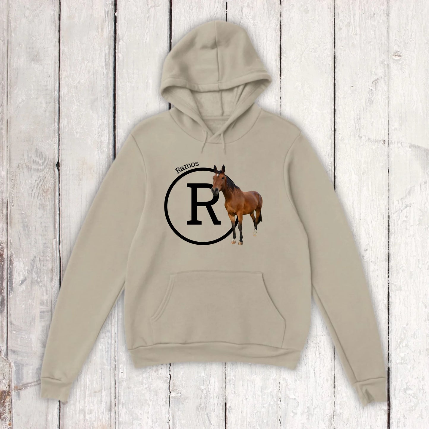 Initiale mit Bild und Text für Reiter und Pferdeliebhaber - Individueller Hoodie und T-Shirt