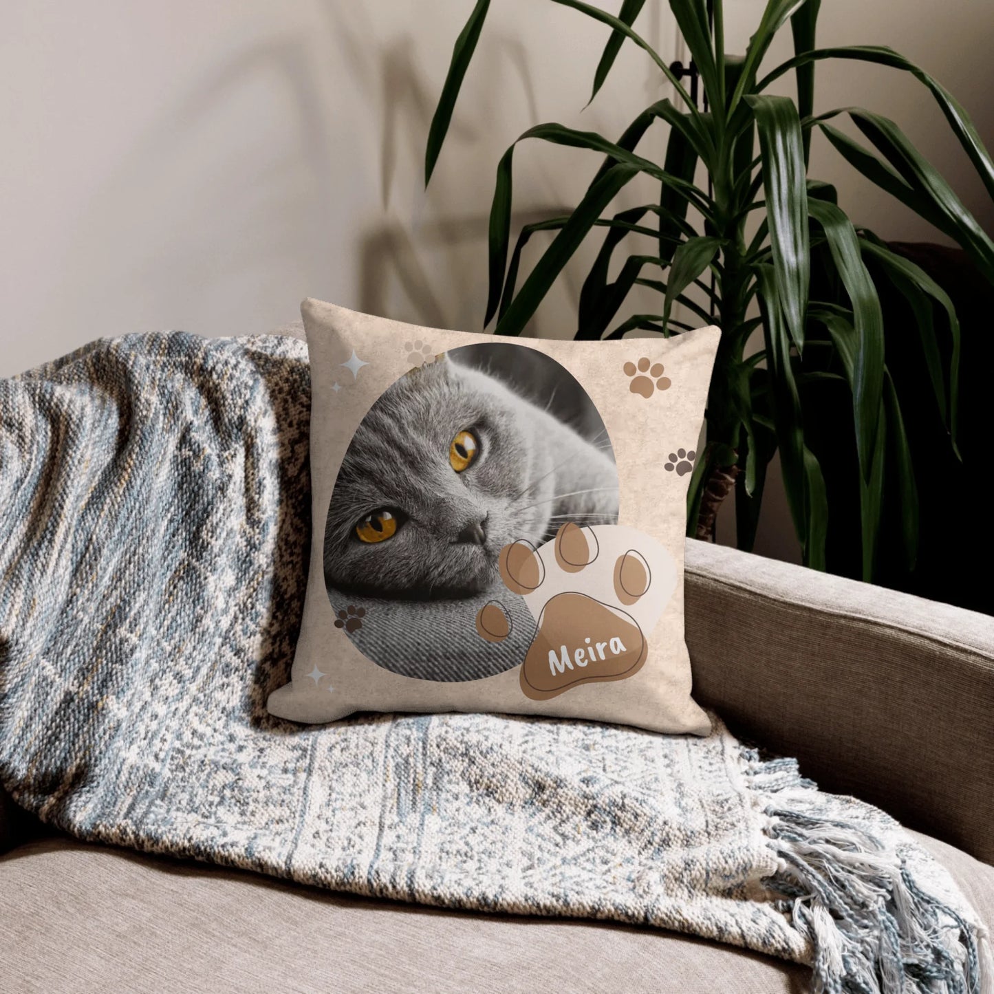 05_premium_pillow_lifestyle_18x18_base