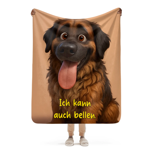 05_sherpablanket_onwoman_50x60_base_whitebg