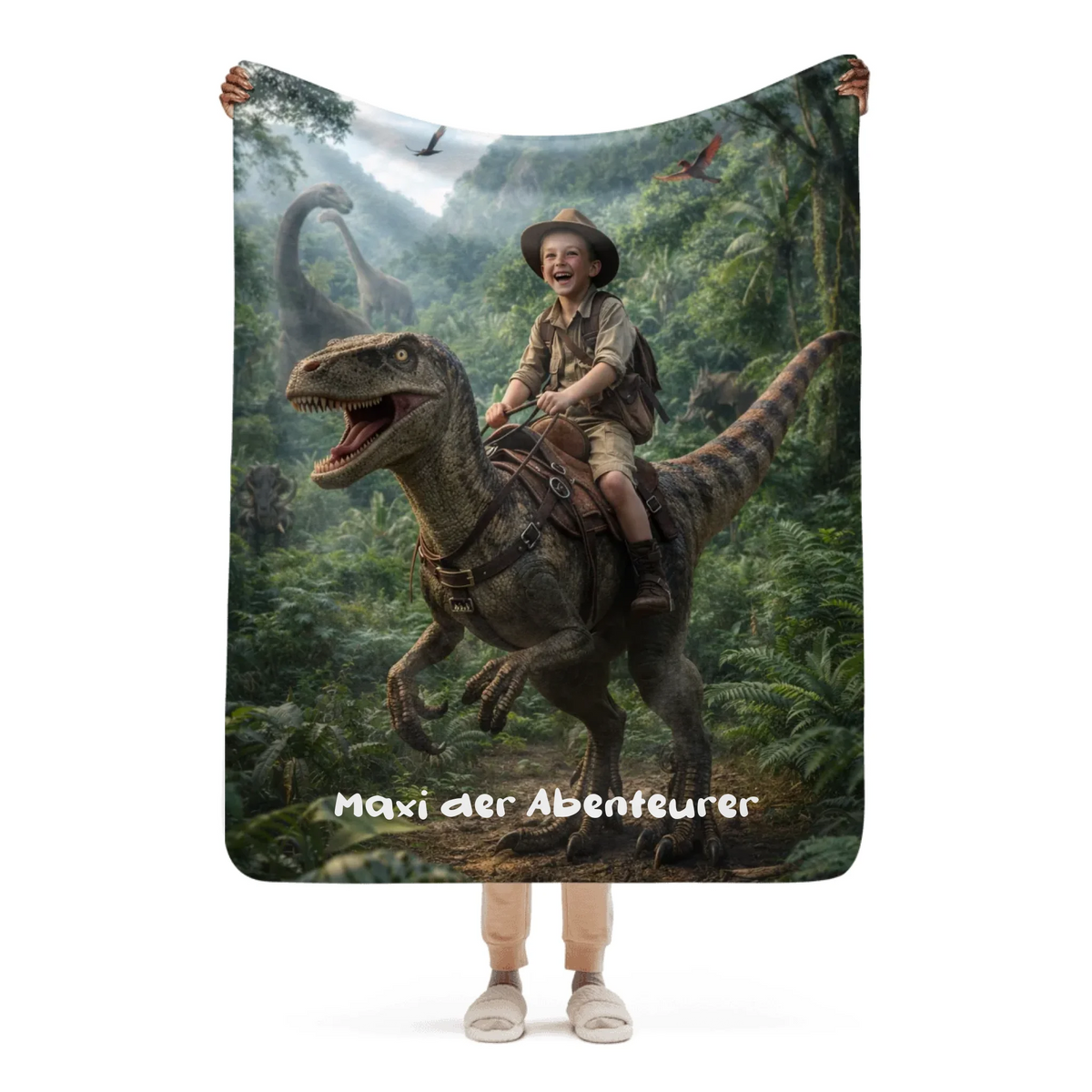 05_sherpablanket_onwoman_50x60_base_whitebg